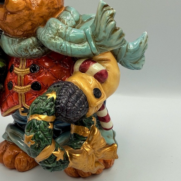 Vintage Porcelain Christmas Bear in Hat & Vest with Tree & Wreath Figurine 8.5” - Picture 5 of 7